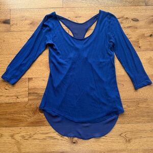 Express Women’s Blue 3/4 Sleeve Navy Racerback Detail Shirt Blouse Size XS